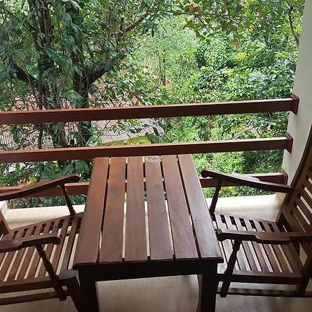 Delhousie Hotel Nallathanniya Buitenkant foto